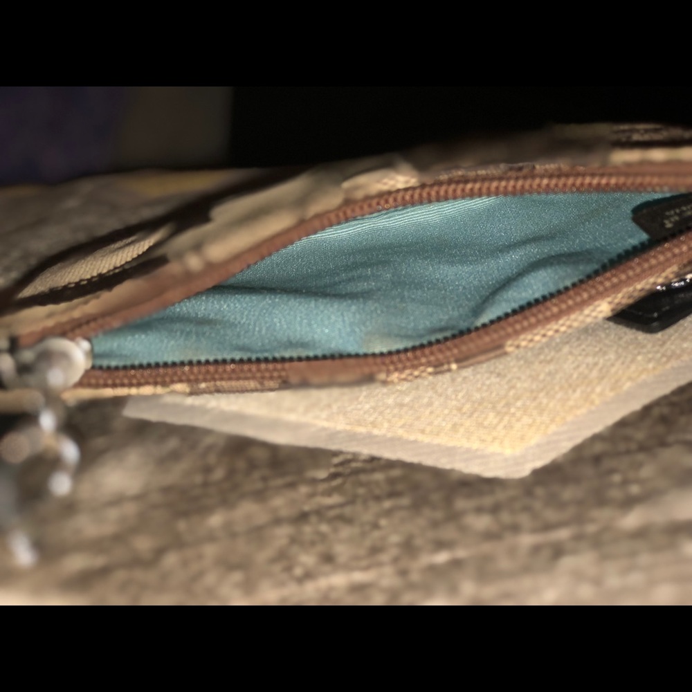 Wristlet - Picture 3 of 3